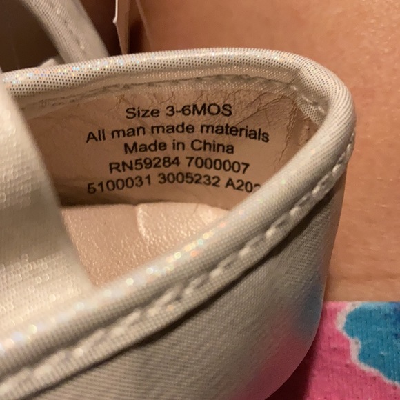 The Children’s Place baby ballet flats - Picture 7 of 7